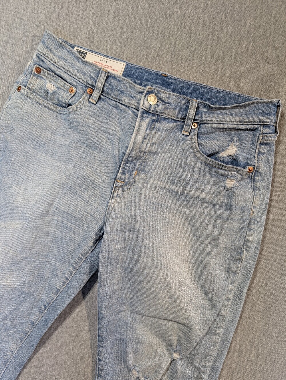 Gap Denim Girlfriend Mid Rise Jeans Women's 8P/29 Distressed Blue Raw Hem